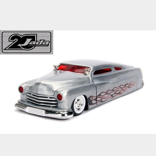 ゆったり柔らか キャデラックブロアム Jada 85 LOWRIDER ミニカー