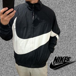 NIKE - 新品タグ付 ナイキ ウーブン ジャケット サイズM NIKE - 新品タグ付 ナイキ ウーブン ジャケット サイズM