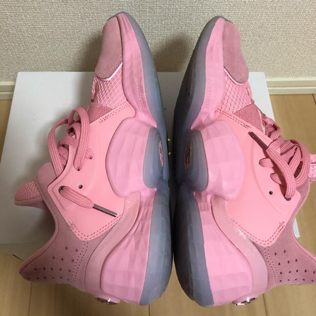 adidas(アディダス)のharden vol.4 pink ピンク　26.5cm スポーツ/アウトドアのスポーツ/アウトドア その他(バスケットボール)の商品写真