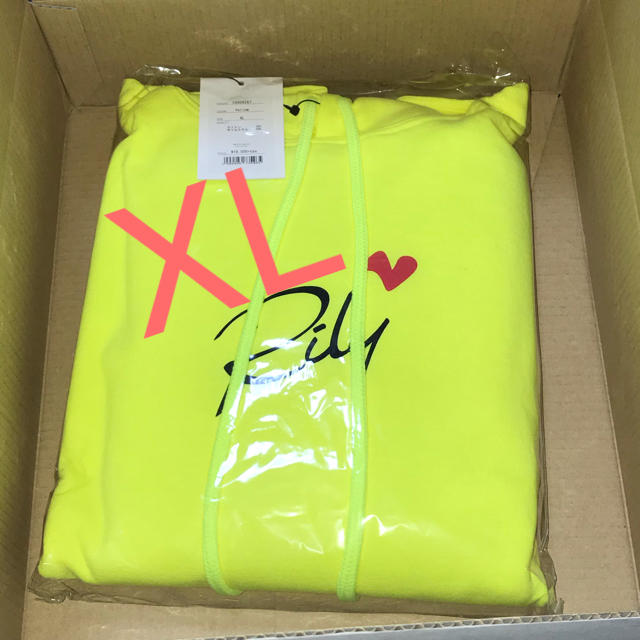 XL RILY Heart Logo Hoodie イエローXL新品未使用本日発送可能です