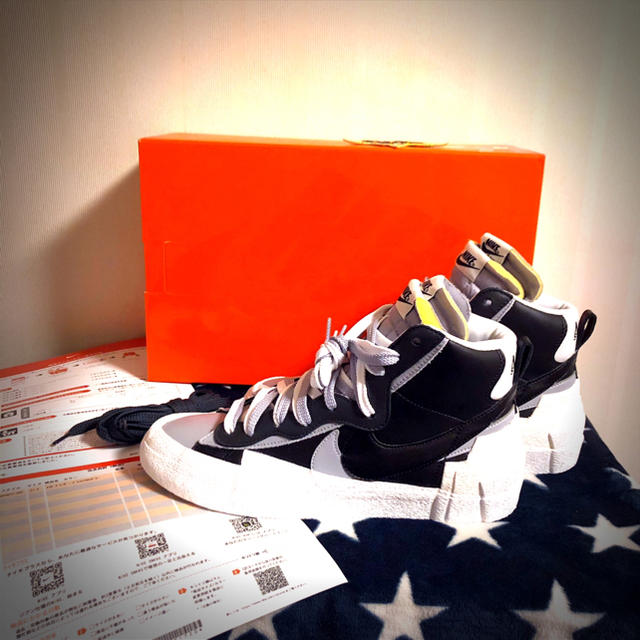 NIKE(ナイキ)のNIKE×SACAI X BLAZER MID 'BLACK GREY' 黒 メンズの靴/シューズ(スニーカー)の商品写真