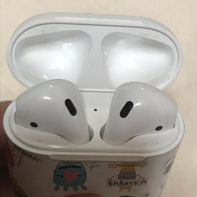 専用 AirPods 1