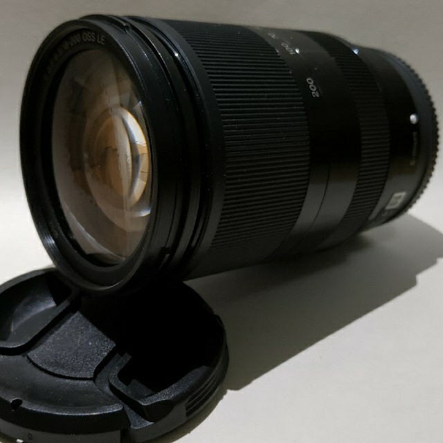 SONY E 18-200mm F3.5-6.3 OSS LE