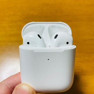 アップル(Apple)のAirPods 2 純正ワイアレス(ヘッドフォン/イヤフォン)