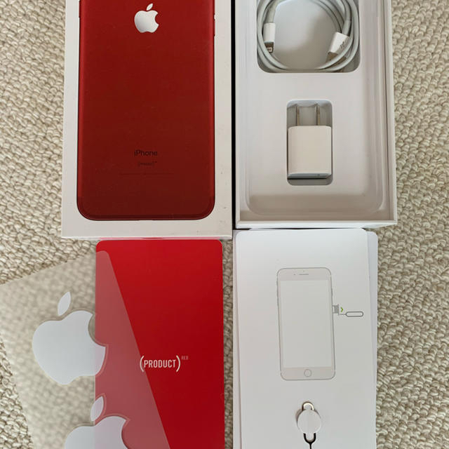 iPhone(アイフォーン)の*値下げ　iPhone7 Plus Red 128GB Softbank スマホ/家電/カメラのスマートフォン/携帯電話(スマートフォン本体)の商品写真