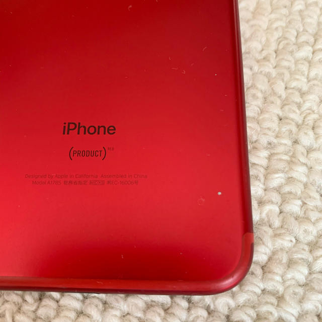 iPhone(アイフォーン)の*値下げ　iPhone7 Plus Red 128GB Softbank スマホ/家電/カメラのスマートフォン/携帯電話(スマートフォン本体)の商品写真