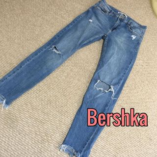 ベルシュカ(Bershka)のBershka♡ダメージデニム ボーイフレンドデニム(デニム/ジーンズ)