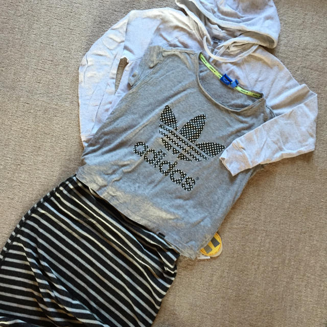 adidas(アディダス)のadidas Tシャツ レディースのトップス(Tシャツ(半袖/袖なし))の商品写真