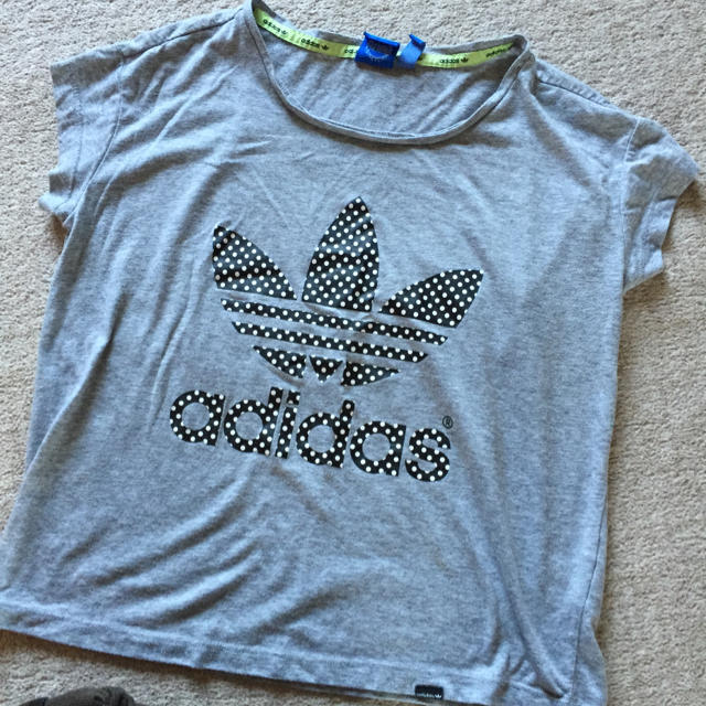 adidas(アディダス)のadidas Tシャツ レディースのトップス(Tシャツ(半袖/袖なし))の商品写真