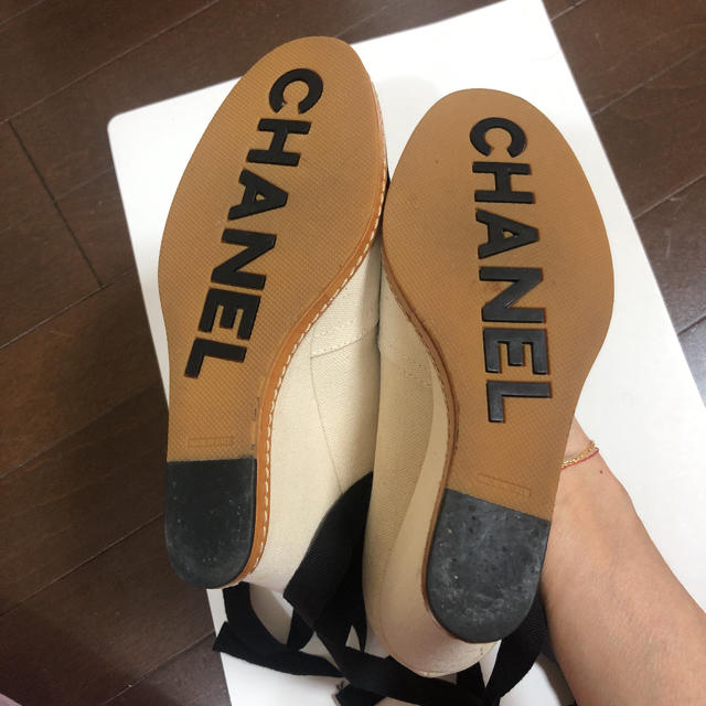 CHANEL(シャネル)の正規品 シャネル ウェッジ パンプス 35 1/2 レディースの靴/シューズ(ハイヒール/パンプス)の商品写真