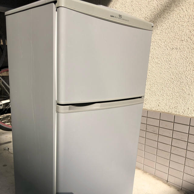 再入荷!】 SANYO冷凍冷蔵庫ノンフロンシルバー 冷蔵庫・冷凍庫 再入荷!】 SANYO冷凍冷蔵庫ノンフロンシルバー 冷蔵庫・冷凍庫