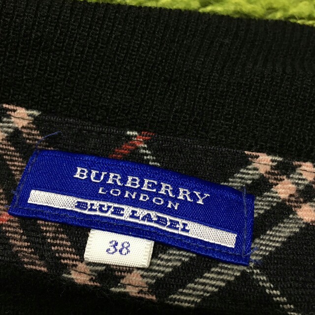 BURBERRY BLUE LABEL(バーバリーブルーレーベル)のburberryバーバリーブルーレーベル　襟付きレディトップス レディースのトップス(シャツ/ブラウス(長袖/七分))の商品写真