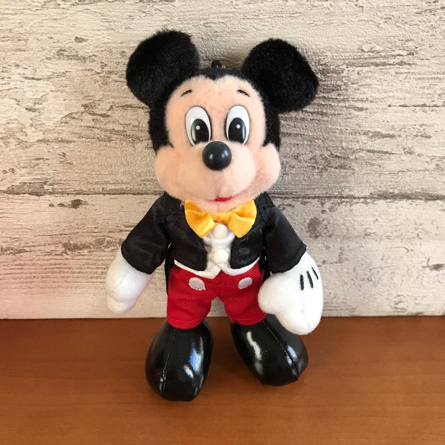 Disney ディズニー 35周年 ミッキー ぬいぐるみバッジ レトロの通販 By Ponpyn S Shop ディズニーならラクマ