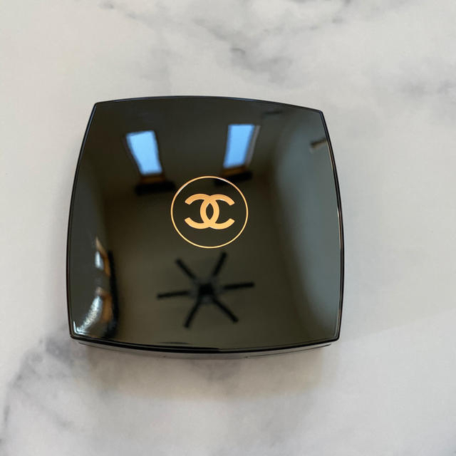 CHANEL(シャネル)の【特別限定品】CHANEL ル　リオン　ドゥ　シャネル✧‧˚✧‧˚ コスメ/美容のベースメイク/化粧品(フェイスパウダー)の商品写真