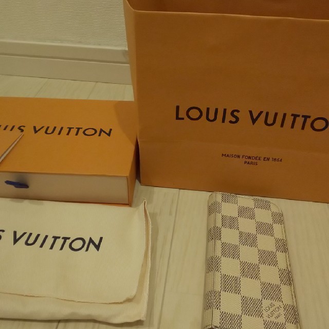 LOUIS VUITTON - ルイ・ヴィトン スマホカバーの通販