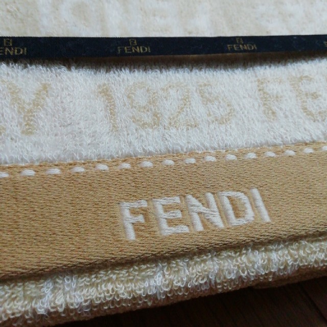 FENDI(フェンディ)のMiiia様専用（24日落札発送） インテリア/住まい/日用品の日用品/生活雑貨/旅行(タオル/バス用品)の商品写真