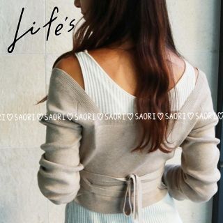 トゥデイフル(TODAYFUL)の TODAYFUL【未使用に近い】Squareneck Short Knit(ニット/セーター)