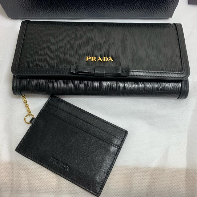 PRADA(プラダ)の【まぁ様専用】新品 PRADA プラダ 長財布 リボン 1MH132 レディースのファッション小物(財布)の商品写真