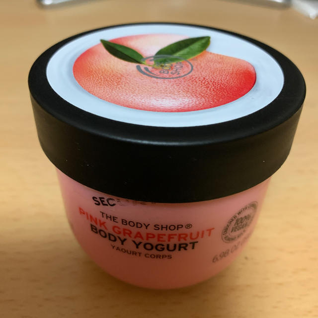 THE BODY SHOP(ザボディショップ)のボディーヨーグルト ピンクグレープフルーツ コスメ/美容のボディケア(ボディクリーム)の商品写真