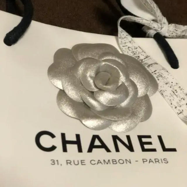 CHANEL - シャネル パリ本店限定 レア 紙袋の通販 by a CHANEL - シャネル パリ本店限定 レア 紙袋の通販 by a