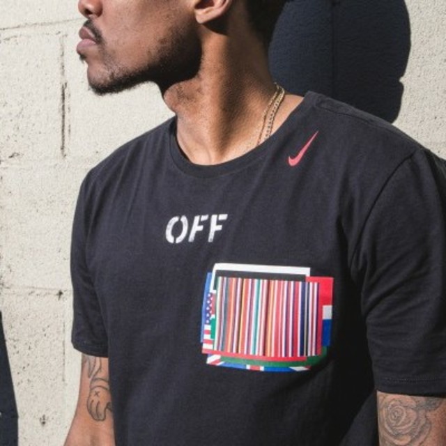 OFF-WHITE(オフホワイト)のNIKE オフホワイト Tシャツ メンズのトップス(Tシャツ/カットソー(半袖/袖なし))の商品写真