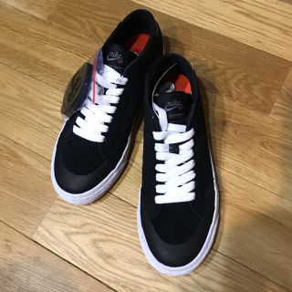 ナイキ(NIKE)の専用ページ　新品　NIKE SB スニーカー(スニーカー)