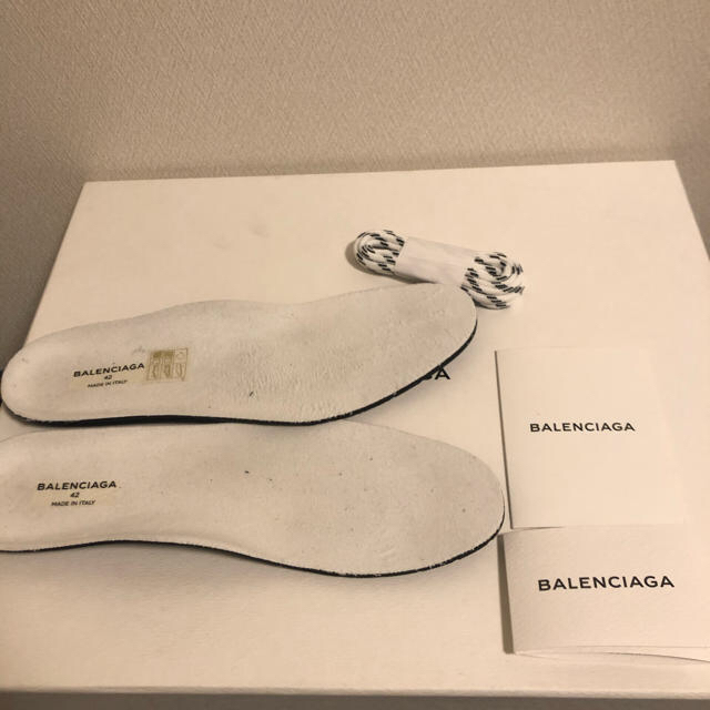 Balenciaga 初期カラー 42の通販 by 島勇作's shop｜バレンシアガならラクマ - 岩田屋購入 BALENCIAGA triples 最新作