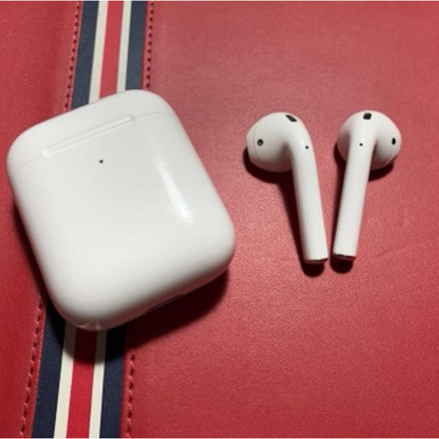 AirPods 第2世代 with Wireless Charging Caseのサムネイル