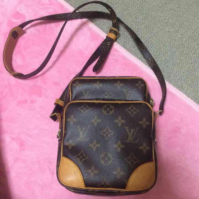 LOUIS VUITTON(ルイヴィトン)のA様♡11月10日までお取り置き レディースのバッグ(ショルダーバッグ)の商品写真