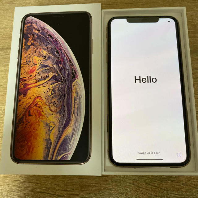 iPhone(アイフォーン)の新品　iPhone XS Max 256GB ゴールド　Apple SIMフリー スマホ/家電/カメラのスマートフォン/携帯電話(スマートフォン本体)の商品写真