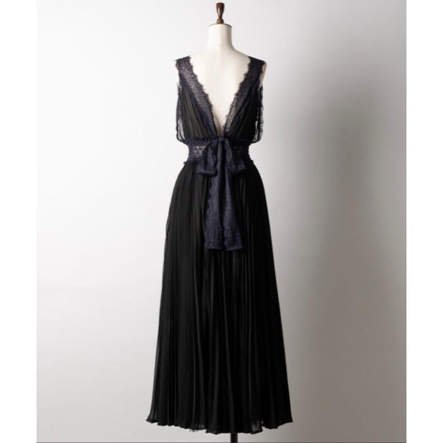上半身はあり生地の厚さ【Belle vintage】Vintage調ボリュームプリーツドレス