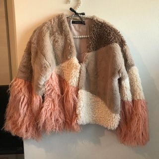 ダブルクローゼット(w closet)のダブルクローゼット♡ファーコート♡美品♡オシャレ♡マルチカラー♡(毛皮/ファーコート)