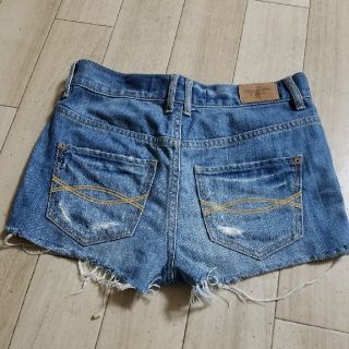 アバクロンビーアンドフィッチ(Abercrombie&Fitch)のアバクロ　ショーパン　ダメージ(ショートパンツ)