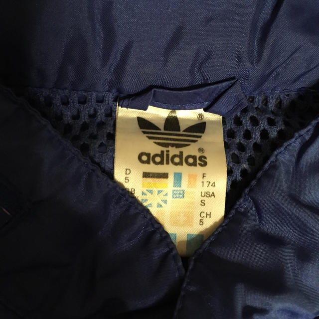 adidas(アディダス)のアディダスブルゾン レディースのジャケット/アウター(ブルゾン)の商品写真