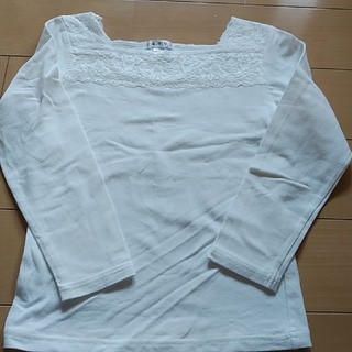 アーヴェヴェ(a.v.v)のa.v.v　白レース付　長袖Tシャツ 110(Tシャツ/カットソー)