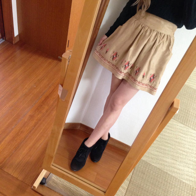 RETRO GIRL(レトロガール)のスエードスカート✨ レディースのスカート(ひざ丈スカート)の商品写真