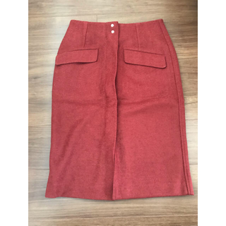トゥモローランド(TOMORROWLAND)の赤いスカートともふもふスカート2枚(ひざ丈スカート)