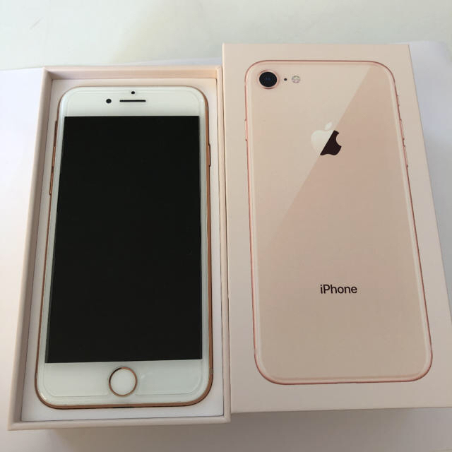 iPhone 8 Gold 64 GB docomo