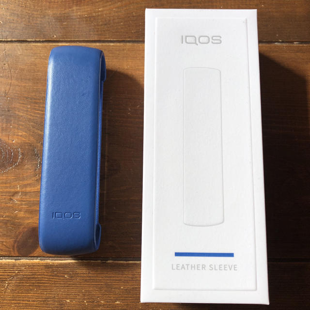 IQOS(アイコス)のアイコス3 レザースリーブ ロイヤルブルー メンズのファッション小物(タバコグッズ)の商品写真