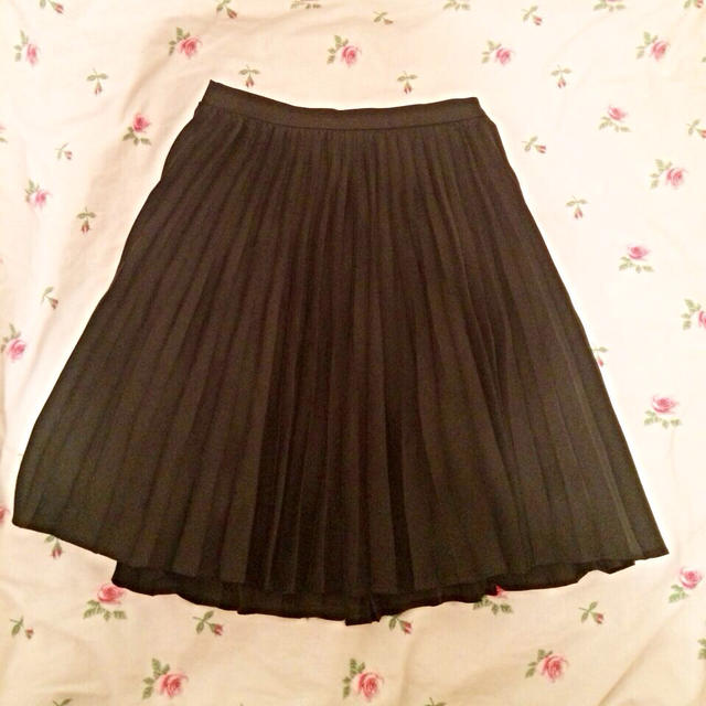 MERCURYDUO(マーキュリーデュオ)の黒プリーツスカート レディースのスカート(ミニスカート)の商品写真
