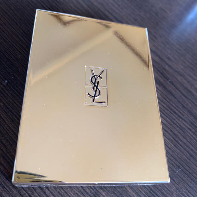 Yves Saint Laurent Beaute(イヴサンローランボーテ)のYSL チーク　みみ様専用⭐️ コスメ/美容のベースメイク/化粧品(チーク)の商品写真