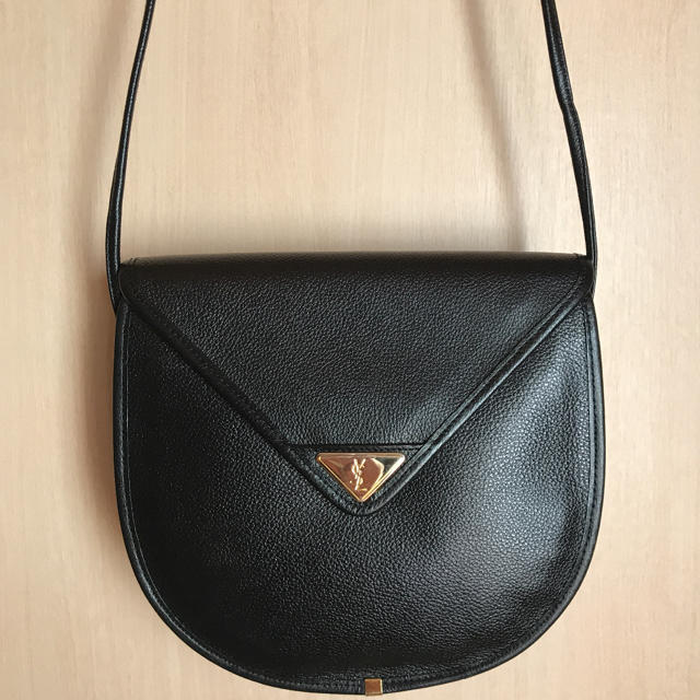 イヴサンローラン ショルダーバック ブラック まとめ買いでお得 tienda