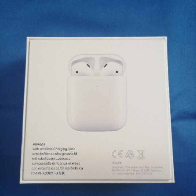 Apple(アップル)のAir Pods 第2世代　ワイヤレス充電 スマホ/家電/カメラのオーディオ機器(ヘッドフォン/イヤフォン)の商品写真