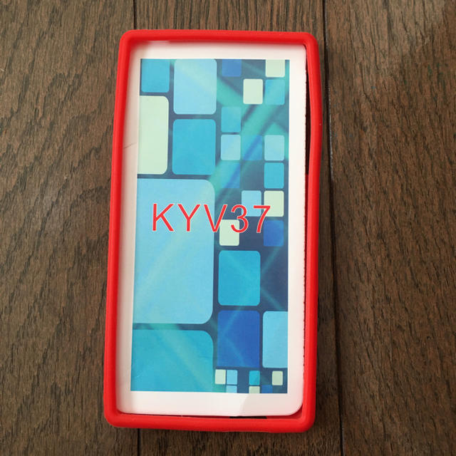 au Qua phone KYV37用 シリコンカバー&液晶ガラスフィルム スマホ/家電/カメラのスマホアクセサリー(その他)の商品写真