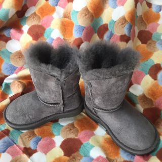 UGG - 値下げしました。UGG. キッズブーツ サイズ16cm 正規品の通販 by