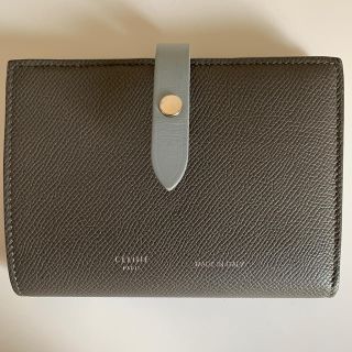 セリーヌ(celine)のCELINE ミディアムストラップウォレット(財布)