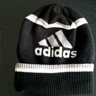 アディダス(adidas)のアディダス　ニット帽　フリーサイズ　黒(ニット帽/ビーニー)