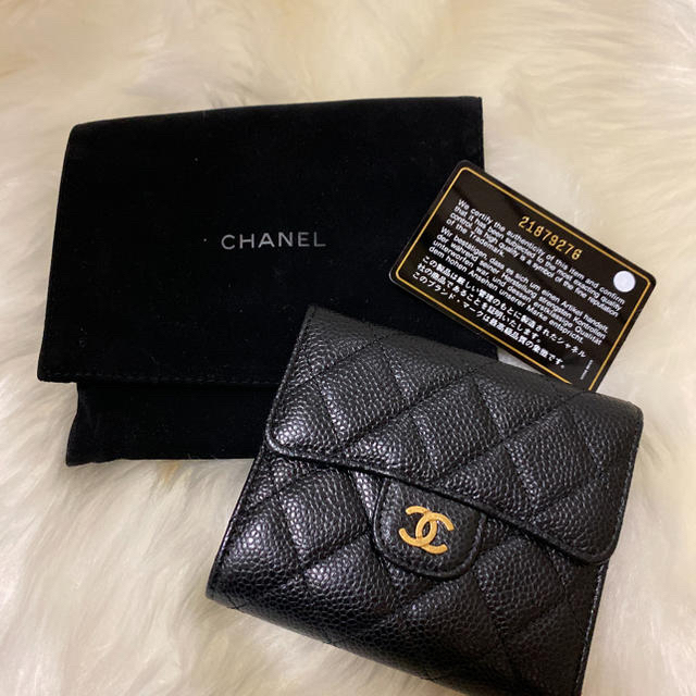 売れ筋がひクリスマスプレゼント! CHANEL - 美品 シャネル キャビアスキン 折り畳み 財布 財布