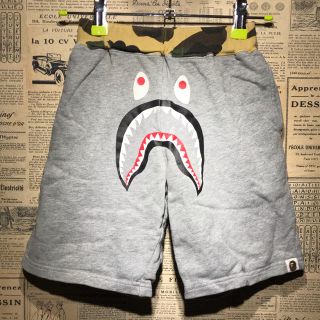 アベイシングエイプ(A BATHING APE)のA BATHING APE BAPE ハーフパンツ SHARK size 120(パンツ/スパッツ)