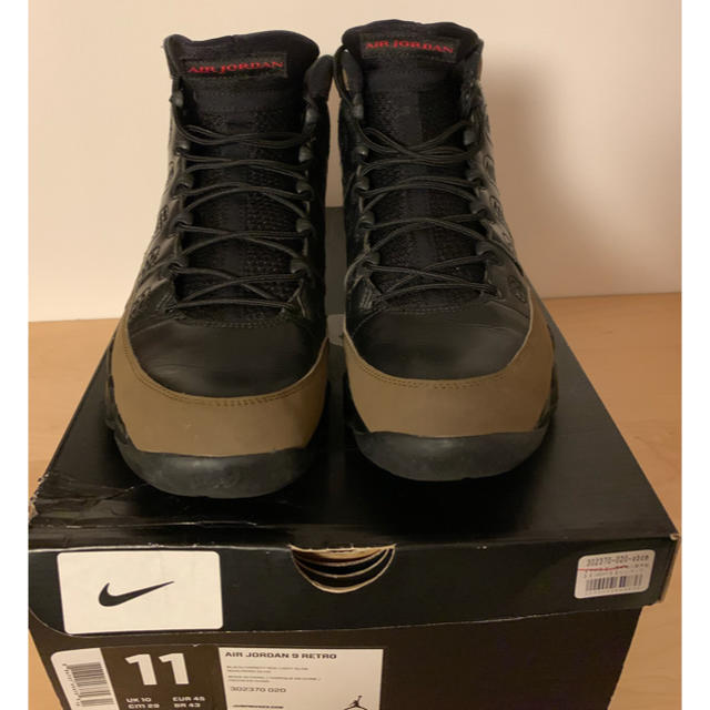 NIKE(ナイキ)のNIKE AIR JORDAN 9 OLIVE メンズの靴/シューズ(スニーカー)の商品写真